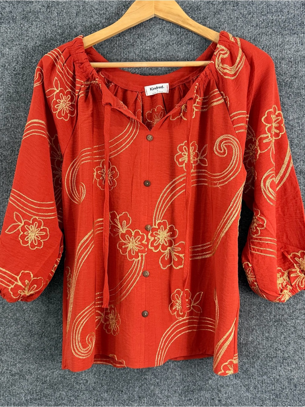 Kindred Womens Embroidered Floral Boho Button Front Top Size Small Orange Gold